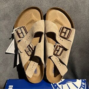 Birkenstock Women’s Arizona Sandals Suede Taupe Soft Footbed Size 9US 40EU